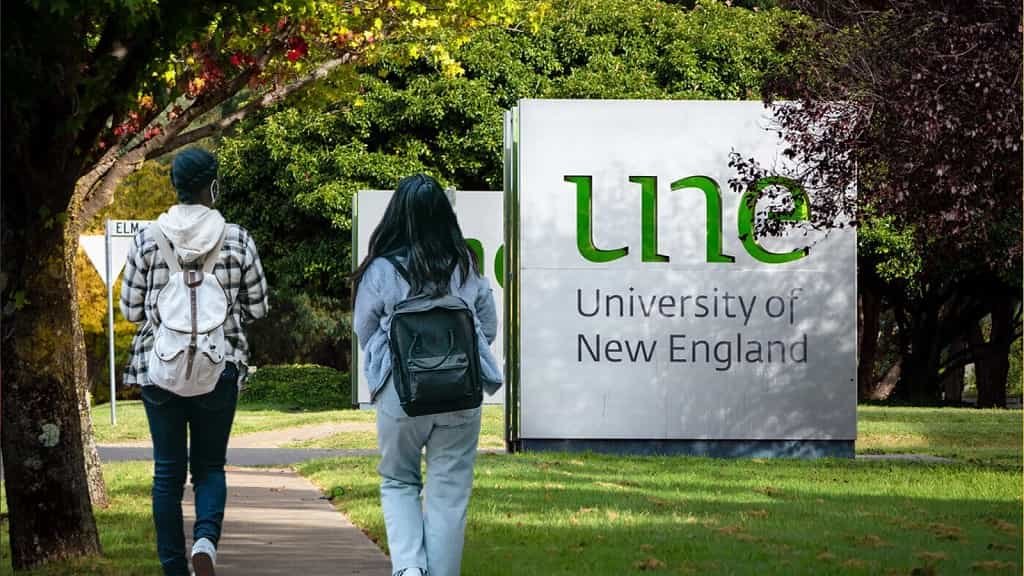 University of New England Scholarships - Study in Australia